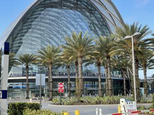 Anaheim Regional Transportation Intermodal Center ARTIC exterior